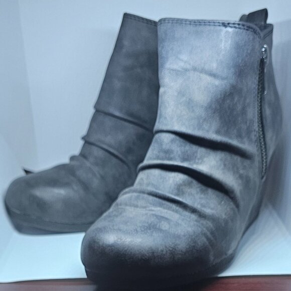 Gray Wedge Shoe from Maurices - Picture 3 of 4